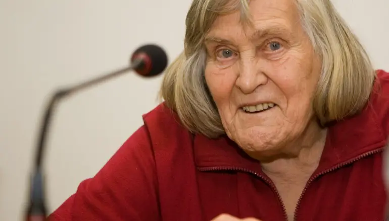 MARGHERITA HACK, UNA VITA SPESA PER LA SCIENZA