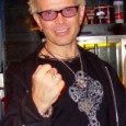 BILLY IDOL A PADOVA PER L’UNICA DATA ITALIANA Il bello e dannato del rock anni 80 torna sul palco per un unico concerto in Italia, sabato 7 luglio all’Hydrogen Festival, a Piazzola sul Brenta