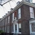 Tra i palazzi più belli della capitale, Kensington Palace è stata la residenza reale preferita dal 1760. Qui nacque la regina Vittoria. Tutt'intorno i magnifici giardini