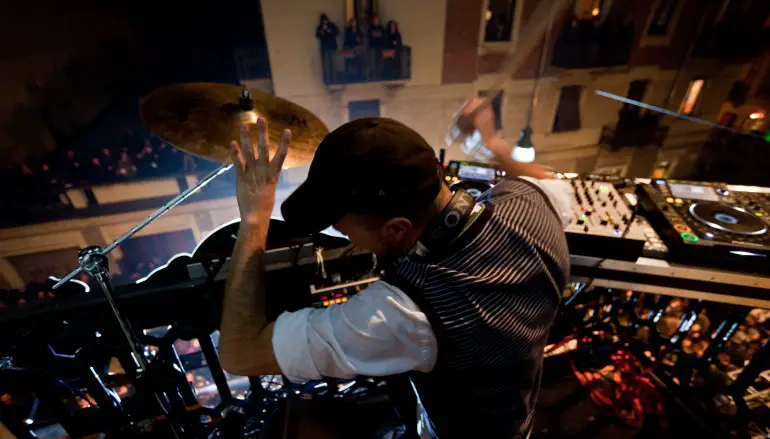 VERTICAL STAGE SESSION A ROMA