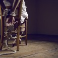 SIGNORIE E SERVITU` Con esempi la vita educa a responsabilità, a libertà oppure a sottomissione...