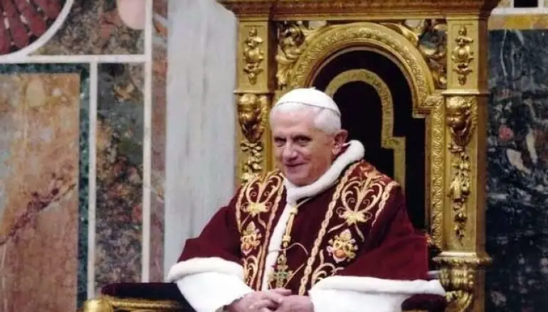 DIMISSIONI PAPA, MARRONI: «CI SONO ALTRE VERITÀ»