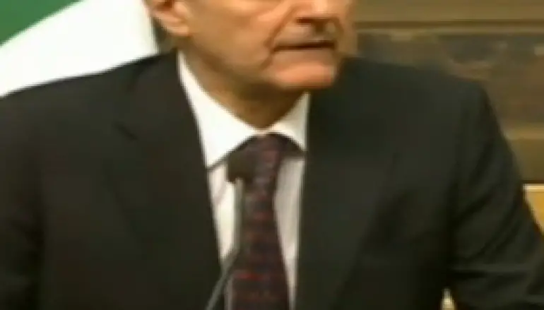 Bersani, tra i capricci del M5S e i ricatti di Berlusconi