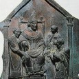 Le Porte di bronzo del Duomo di Benevento Elio Galasso, con il suo Grandangolo, ci porta a Benevento...