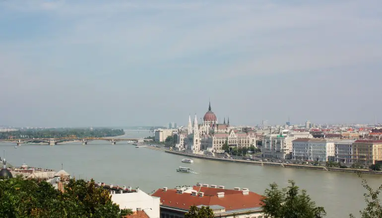 Viaggio tra i “pub di rovine” di Budapest