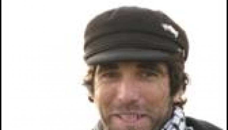 Vittorio Arrigoni, la vita nel libro della madre Egidia