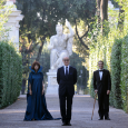 Cannes: applausi per “La grande bellezza” di Sorrentino Nonostante qualche parere discordante, sembra che l'unica pellicola italiana in concorso abbia convinto buona parte dei giornalisti presenti. Lungo l'applauso alla fine della proiezione...