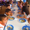 Alimentazione scolastica, ecco il rapporto della Nazioni Unite Dal rapporto, che si presenta oggi in Brasile, si evince che nei Paesi a basso reddito solo il 18 per cento dei bambini riceve pasti a scuola, rispetto al 49 per cento delle Nazioni a medio reddito...