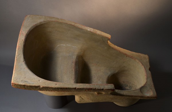 Vasca da bagno Serra Orlando (Aidone), dono Montemagno III secolo a.C. Terracotta Siracusa, Museo Archeologico Regionale “Paolo Orsi” 