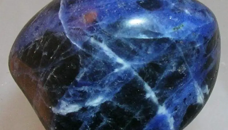 Cristalloterapia: il quinto Chakra