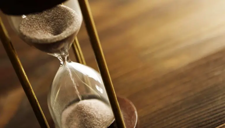 Lo scorrere del tempo tra presente e futuro