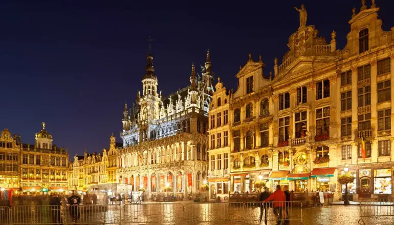Vacanze: cinque città europee da visitare