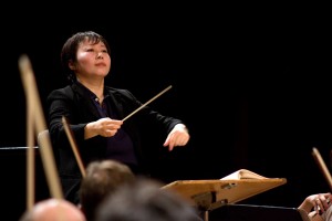 Xian Zhang e Orchestra laVerdi - credits Agnes Weber
