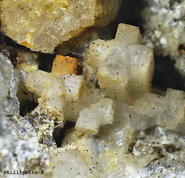 Phillipsite-K