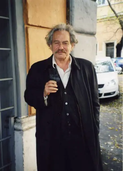 Jannis-Kounellis artista