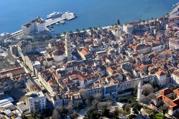 Palazzo Diocleziano dall'alto @ Ufficio Turistico di Spalato