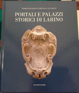copertina 'portali e palazzi storici di larino'
