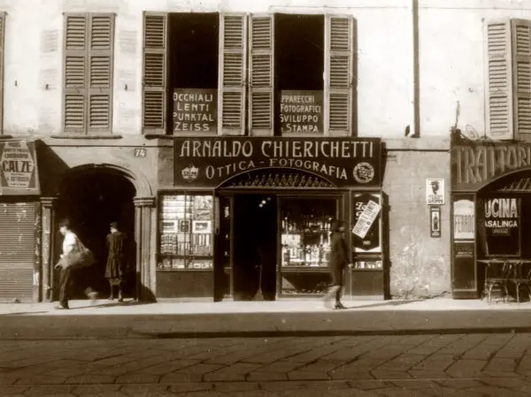 Arnaldo Chierichetti, Il primo negozio, © Arnaldo Chierichetti