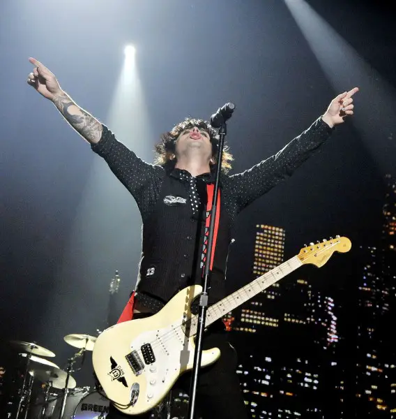 Green Day and Franz Ferdinand Perform at the Forum