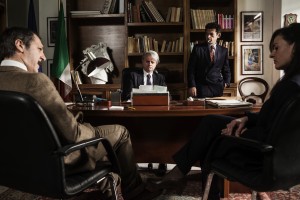 Gli attori  Michele Franco (Giancarlo Caselli), Manuela Lo Sicco (Magistrato), Ninni Bruschetta (Magistrato) e Marcello Mazzarella (Magistrato) durante una scena del film "La Trattativa", regia di Sabina Guzzanti, direzione della fotografia Daniele Ciprì